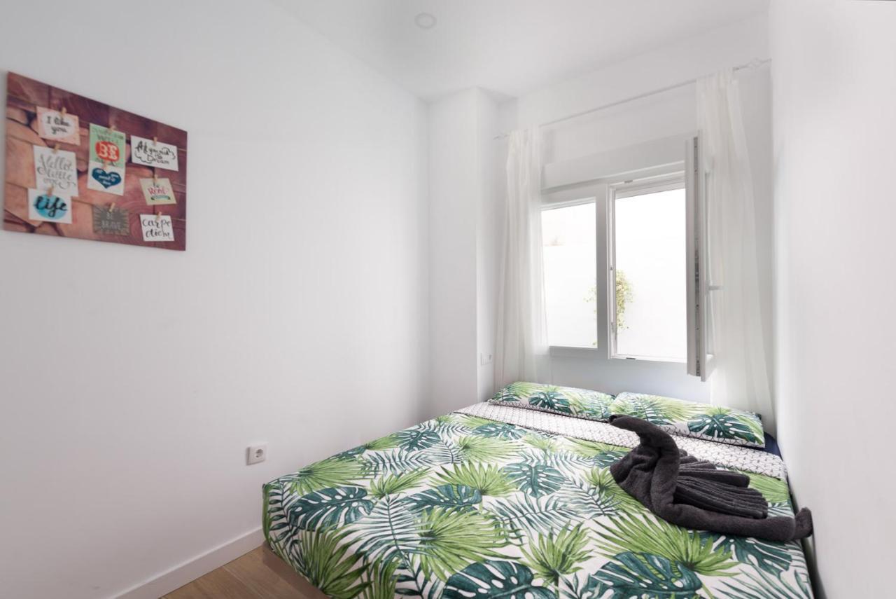 Cozy 3 Bed Apartment In The Heart Of Alicante Exteriör bild