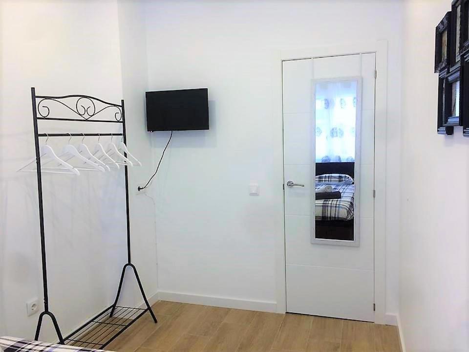 Cozy 3 Bed Apartment In The Heart Of Alicante Exteriör bild